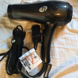 T3 Featherweight Luxe 2i Dryer